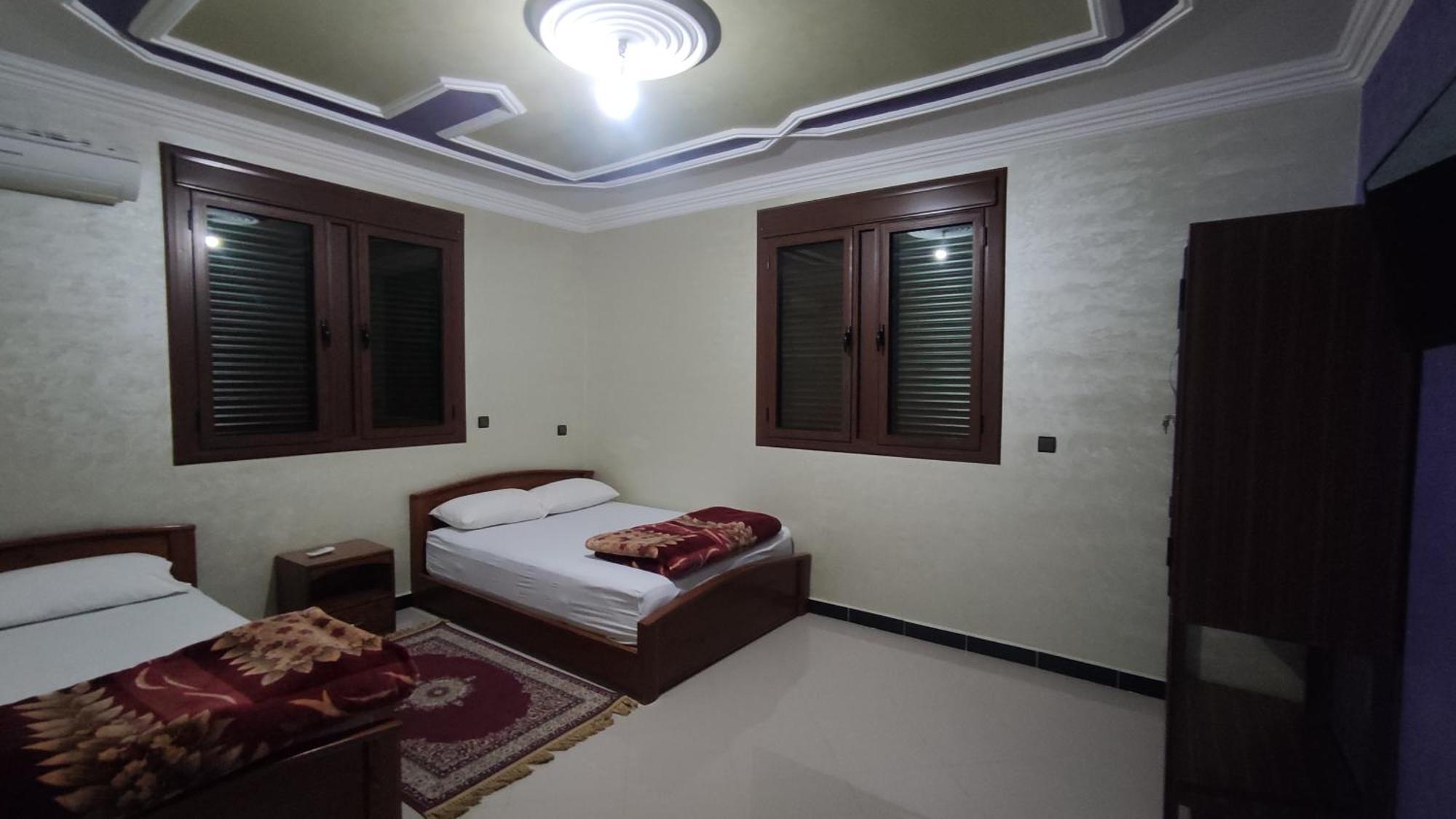 Iazal Hotel ورزازات المظهر الخارجي الصورة