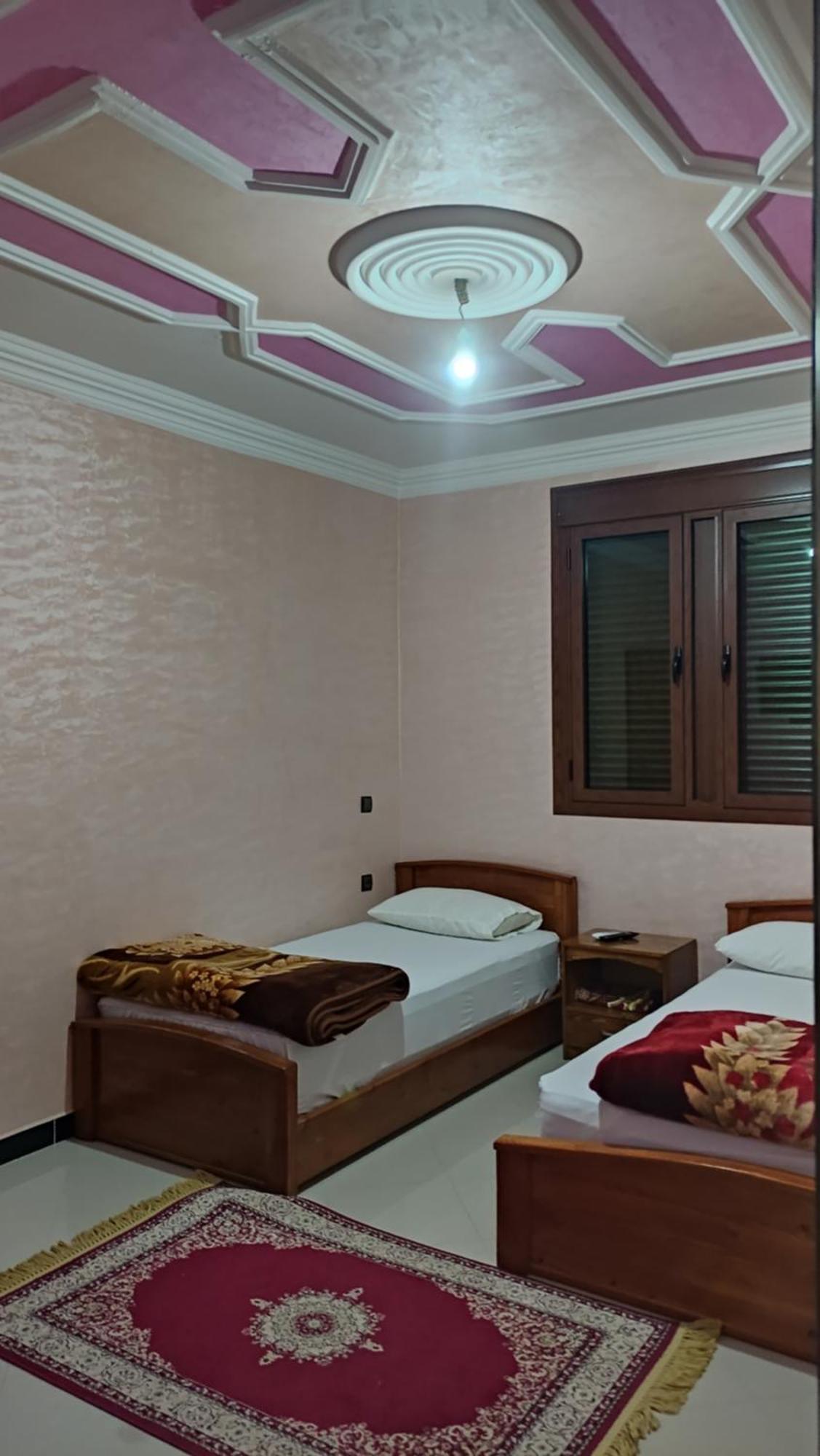 Iazal Hotel ورزازات المظهر الخارجي الصورة
