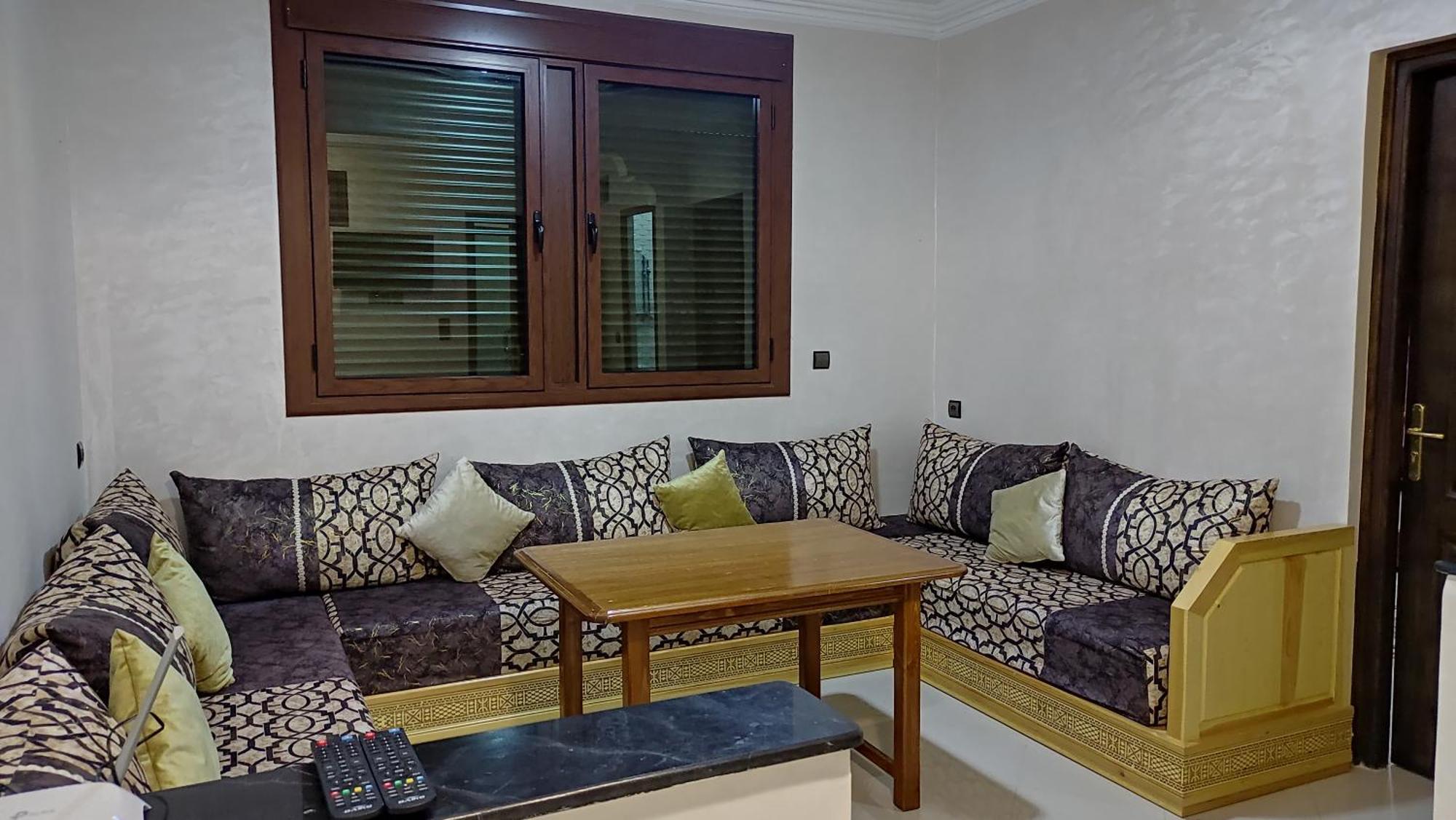 Iazal Hotel ورزازات المظهر الخارجي الصورة